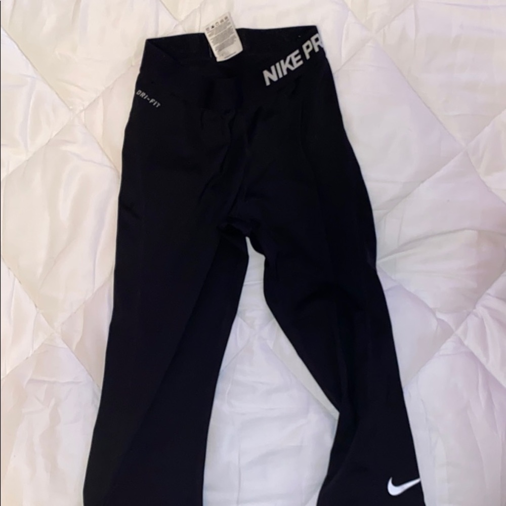 Nike cropped leggings